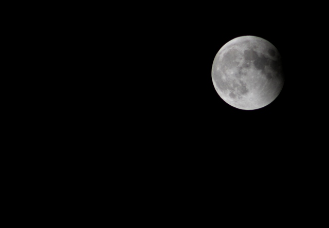 Eclisse Totale Centrale di Luna